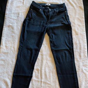 Paige jeans verdugo ankle dark. Size 29.